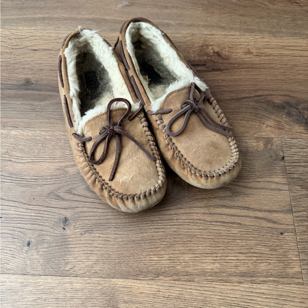 Women's Tan Ugg Moccasin Slippers
